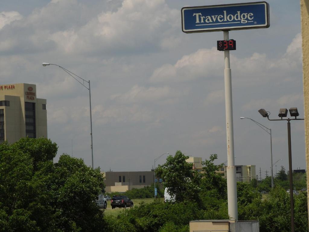Travelodge - Cincinnati Sharonville Exteriör bild